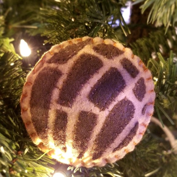 Concha Ornament Handmade Felt Craft - Picture 1 of 2